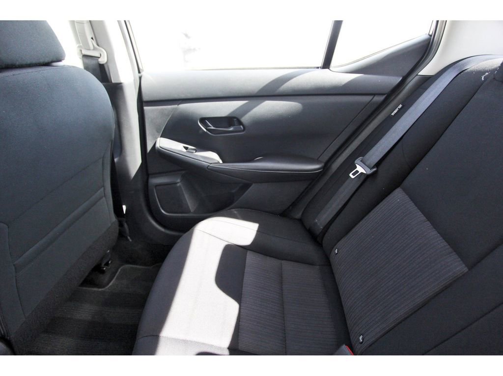 Used 2024 Nissan Sentra SV image 12