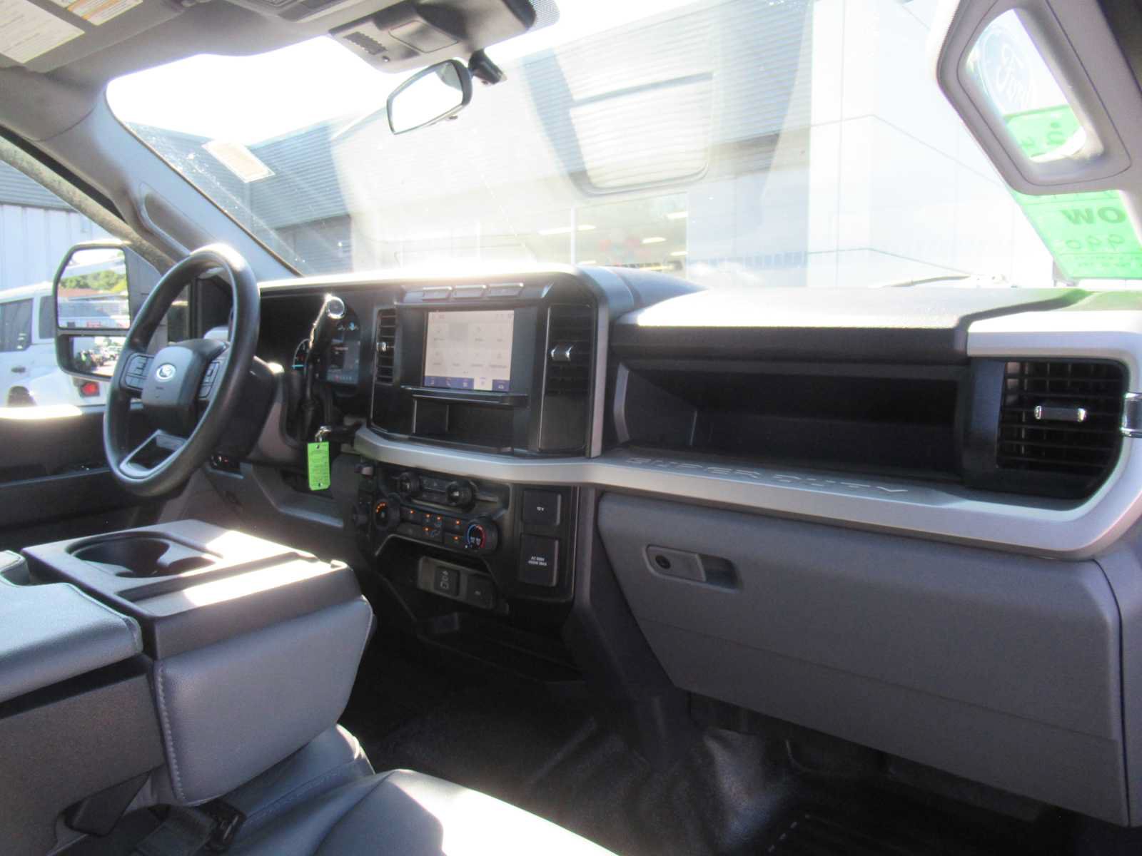 Used 2024 Ford F250 XL w/ XL Off-Road Package AWD/4WD image 14