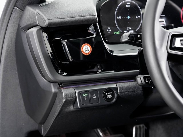 Used 2025 Porsche Panamera 4 image 11