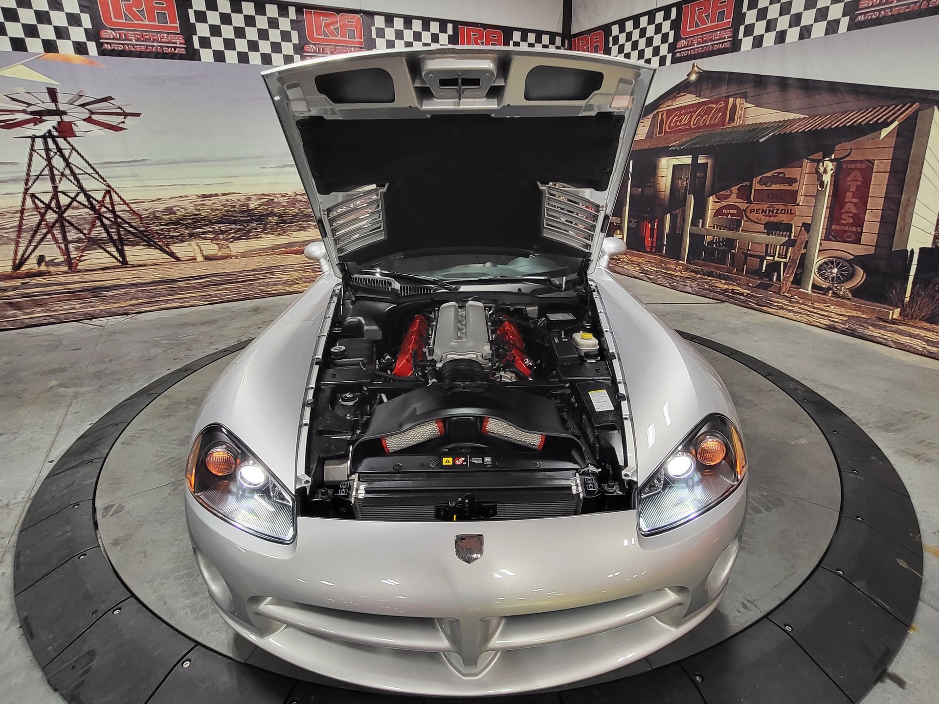 Used 2005 Dodge Viper SRT-10 image 15