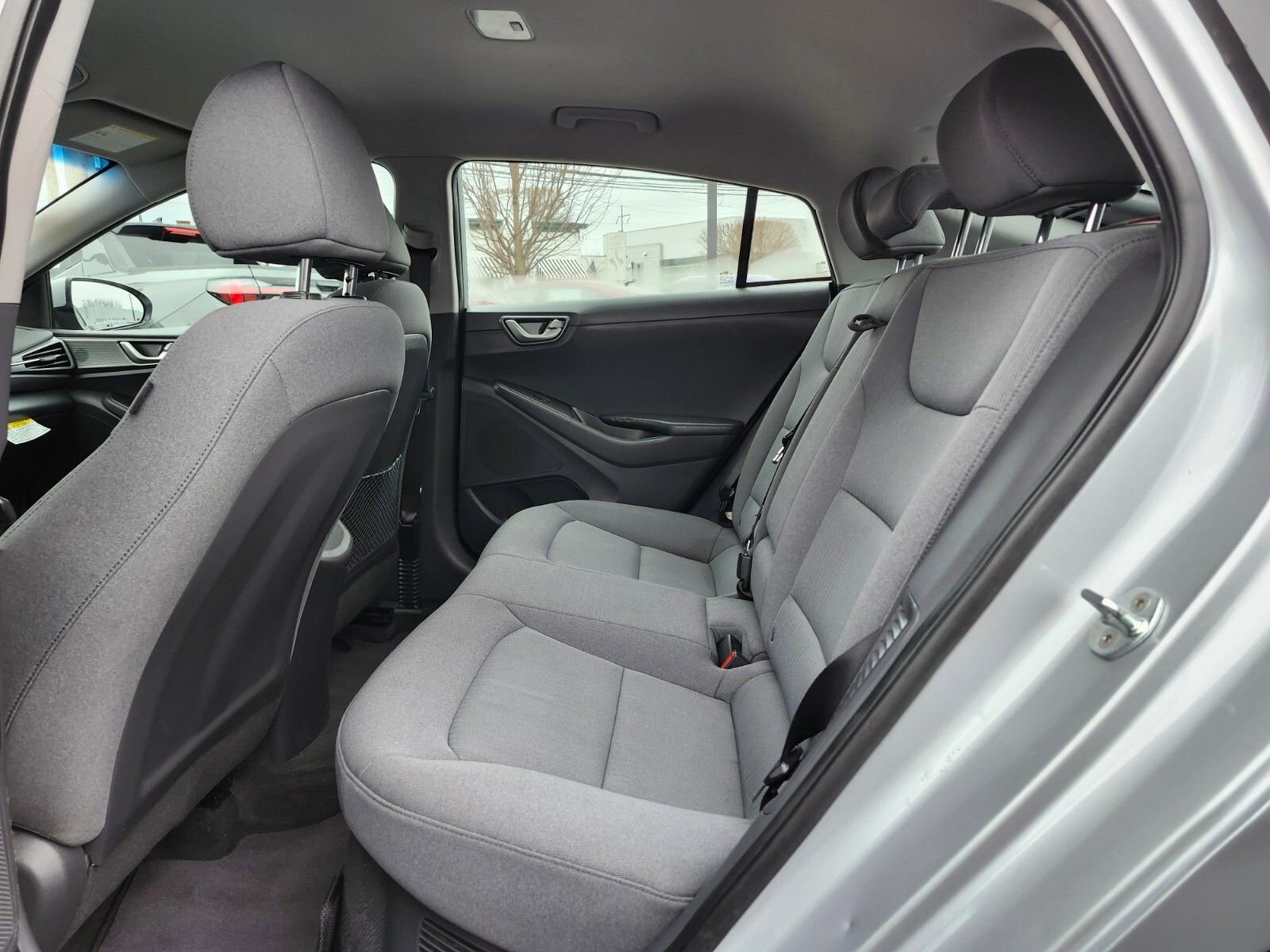 Used 2021 Hyundai Ioniq SE image 16