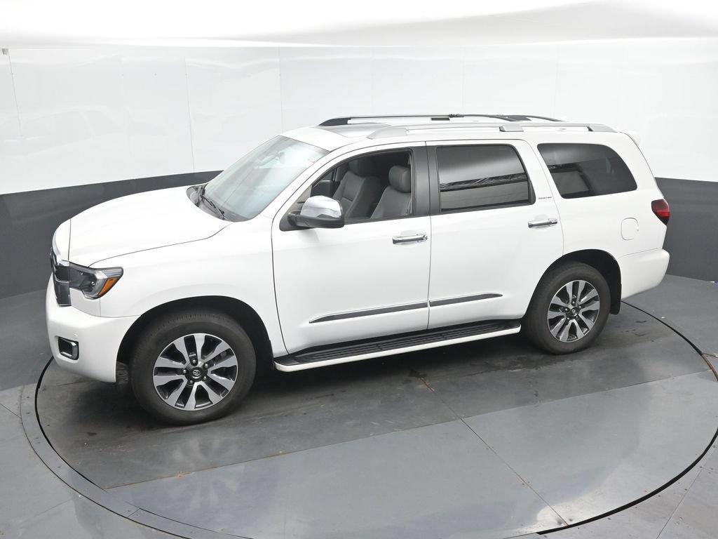 Used 2018 Toyota Sequoia Limited w/ Safety & Convenience Package AWD/4WD image 31