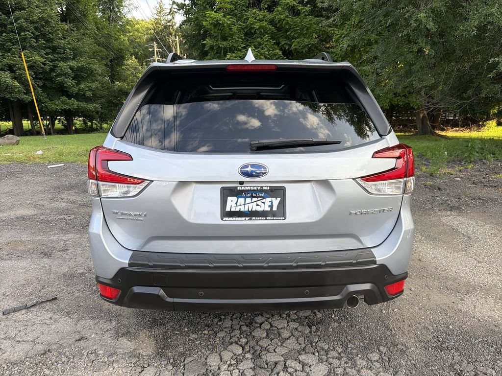 Certified 2023 Subaru Forester Limited AWD/4WD image 26