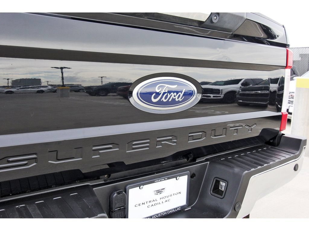 Used 2019 Ford F250 Lariat w/ FX4 Off-Road Package AWD/4WD image 29