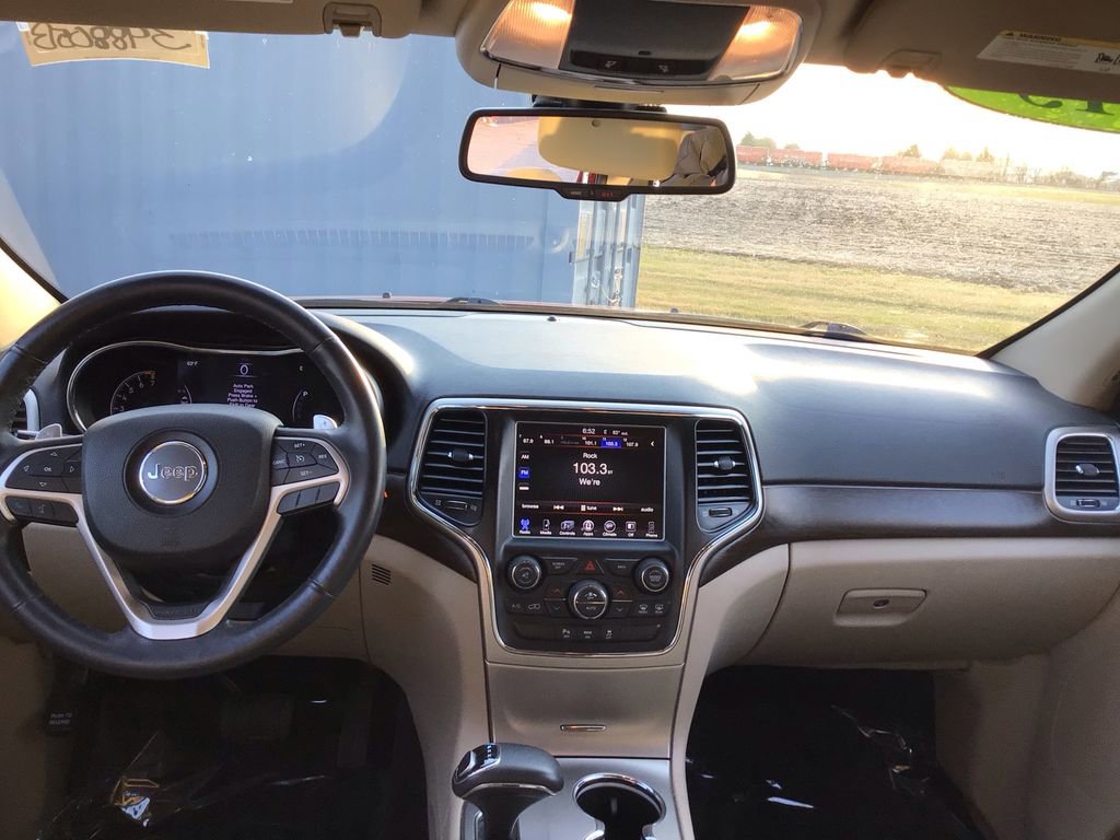 Used 2015 Jeep Grand Cherokee Laredo w/ Quick Order Package 23E image 22