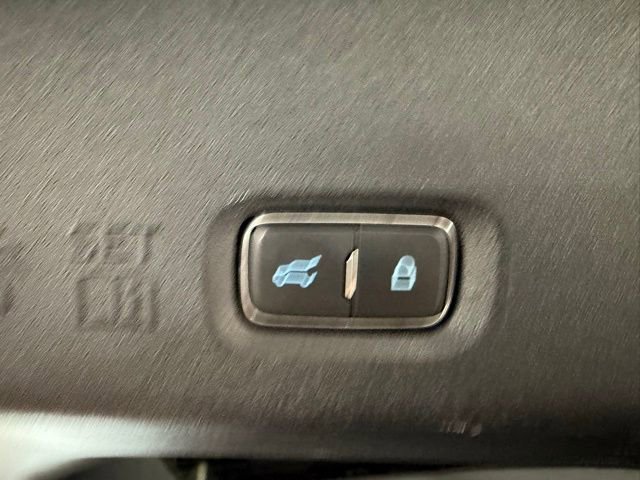 Used 2025 Ford Expedition Max King Ranch image 10