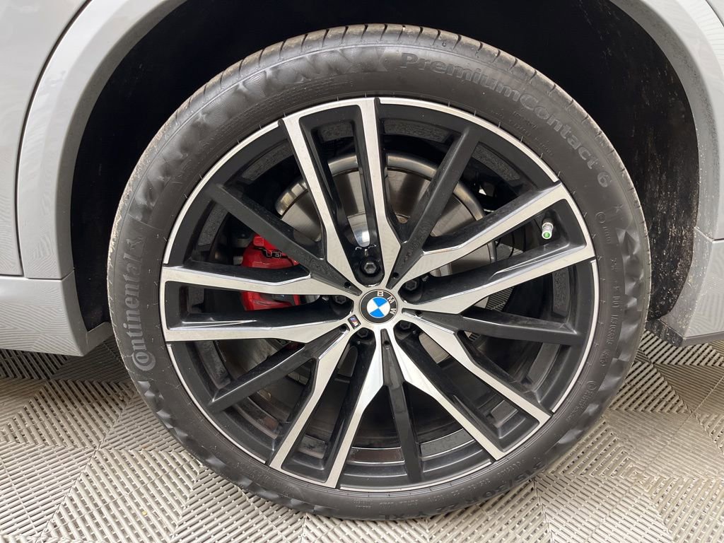 Used 2024 BMW X5 M60i AWD/4WD image 30