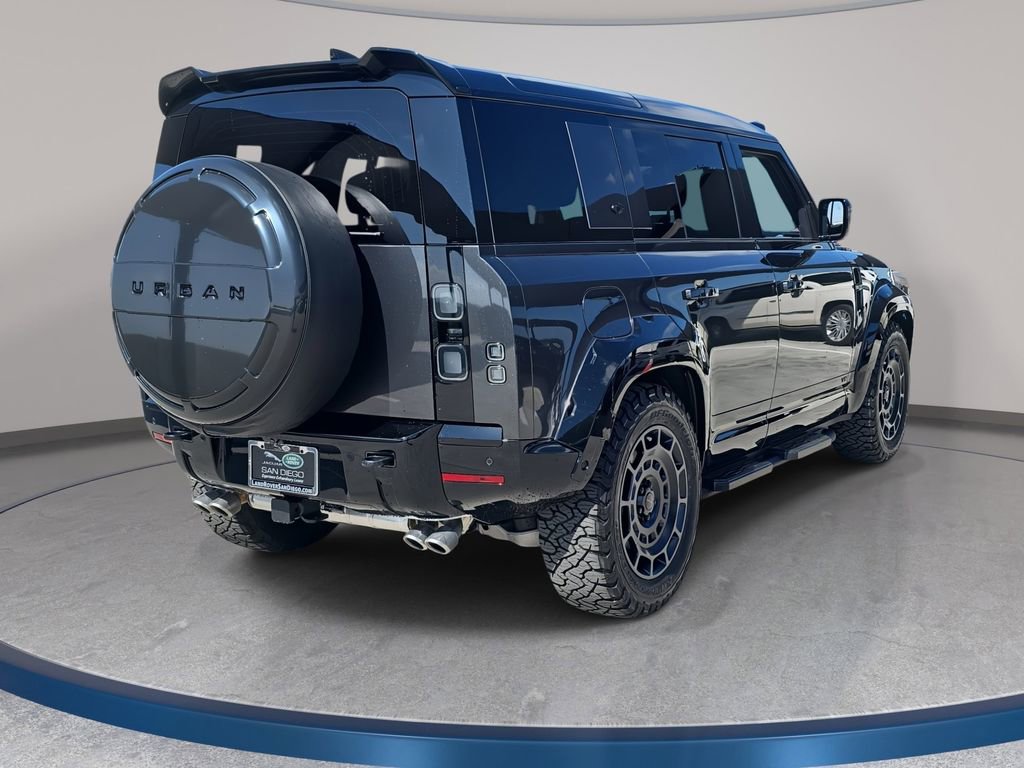 New 2026 Land Rover Defender 110 V8 image 5