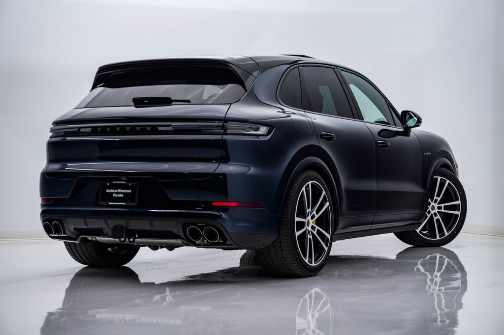 New 2026 Porsche Cayenne Turbo AWD/4WD image 11