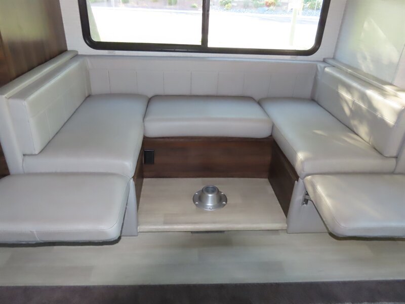 Used 2019 Mercedes-Benz Sprinter 170 image 33
