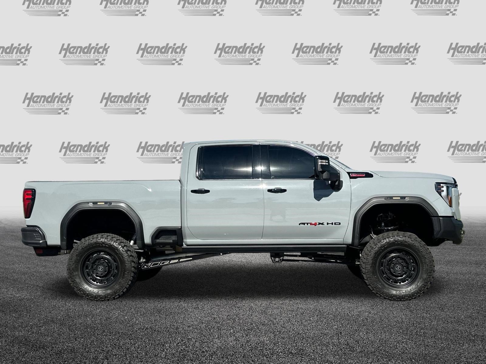 Used 2024 GMC Sierra 2500 AT4X w/ AT4X AEV Edition image 3