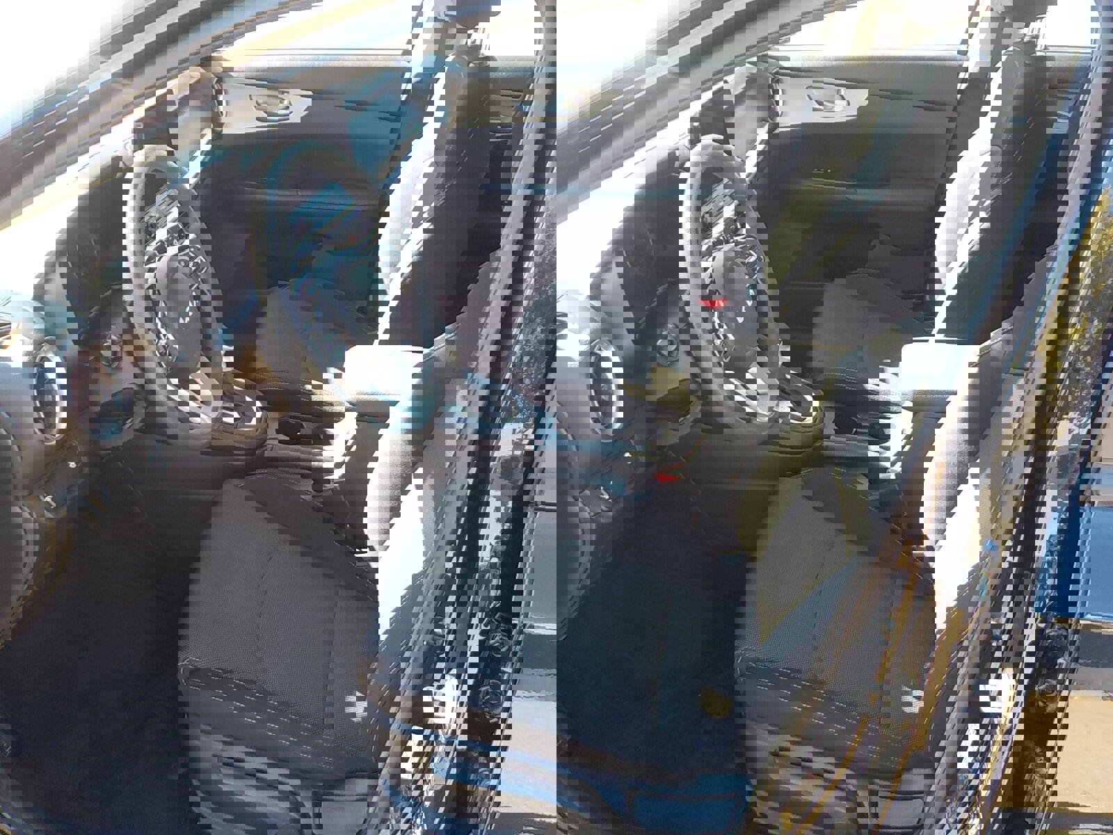 Used 2023 Kia Forte LXS image 19