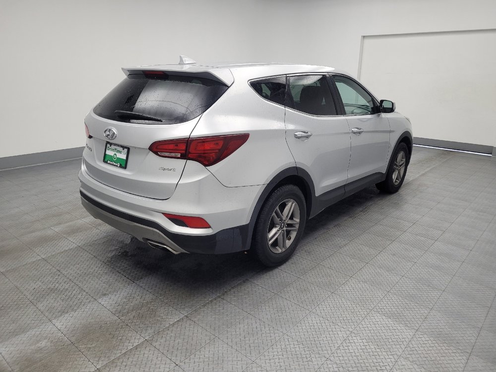 Used 2017 Hyundai Santa Fe Sport image 9