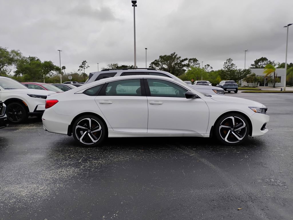 Used 2022 Honda Accord Sport image 3