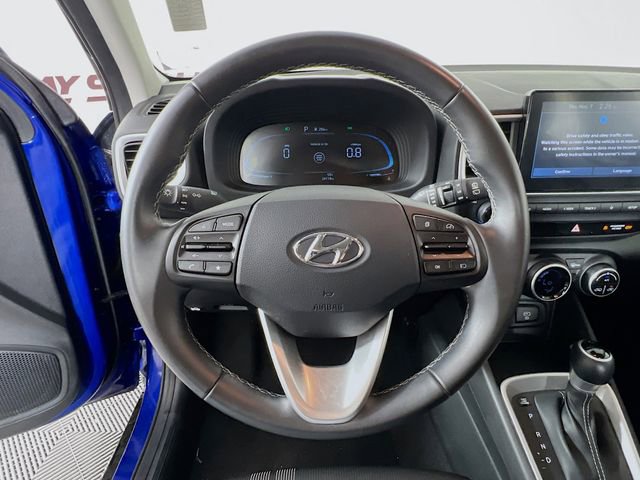 Used 2025 Hyundai Venue SEL FWD image 12