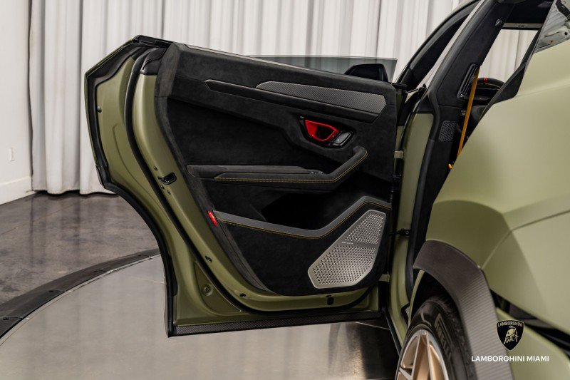 Used 2024 Lamborghini Urus Performante image 64