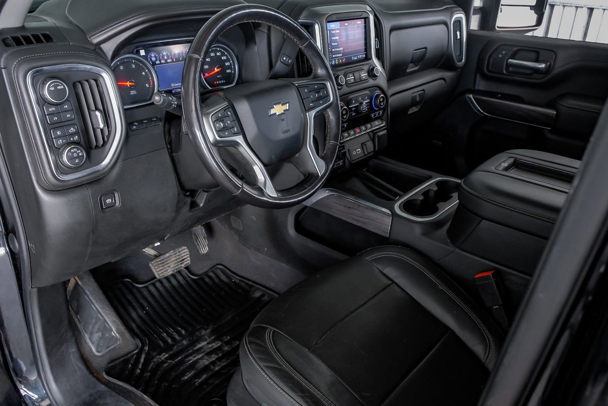 Used 2020 Chevrolet Silverado 2500 LTZ w/ LTZ Texas Edition image 15