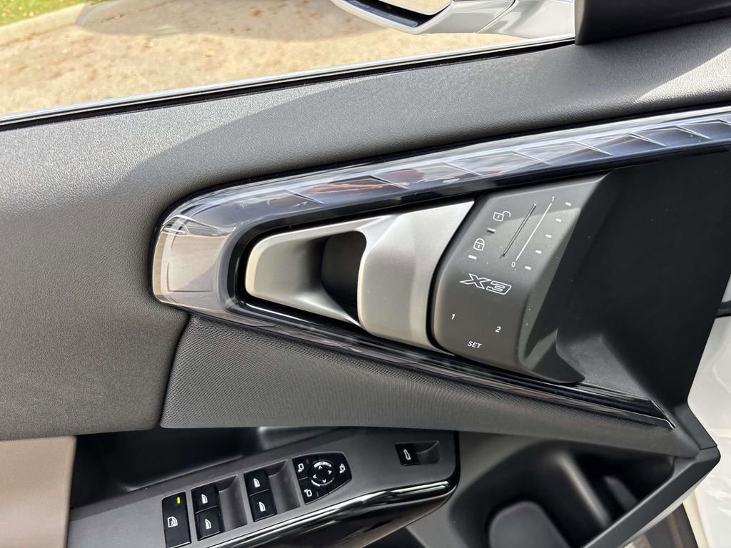 New 2026 BMW X3 xDrive30 w/ Premium Package image 12