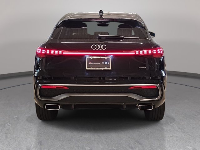 Used 2025 Audi Q5 Premium w/ Convenience Package AWD/4WD image 7