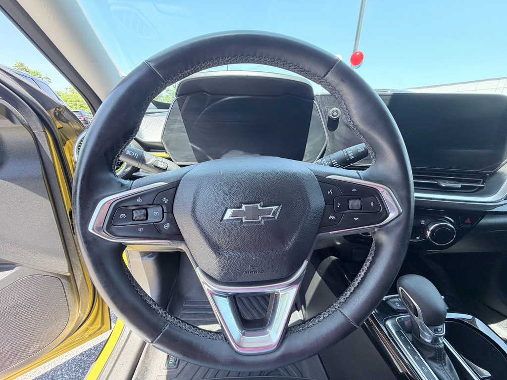 Used 2024 Chevrolet Trax ACTIV w/ Driver Confidence Package FWD image 11