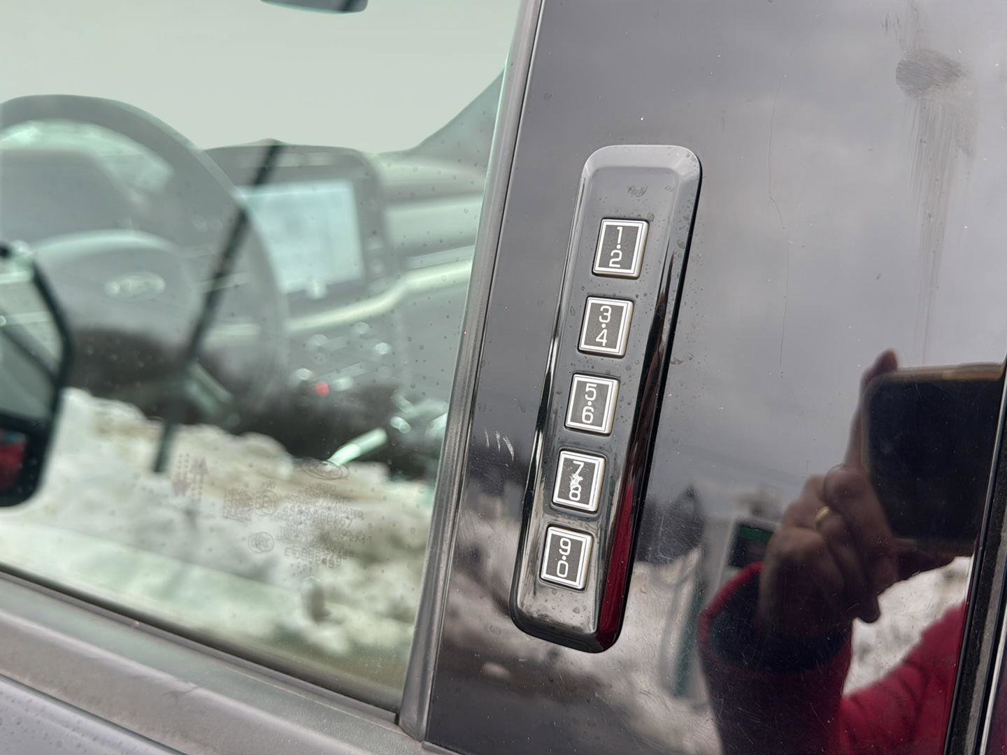 Used 2021 Ford F150 Lariat w/ Equipment Group 502A High image 17