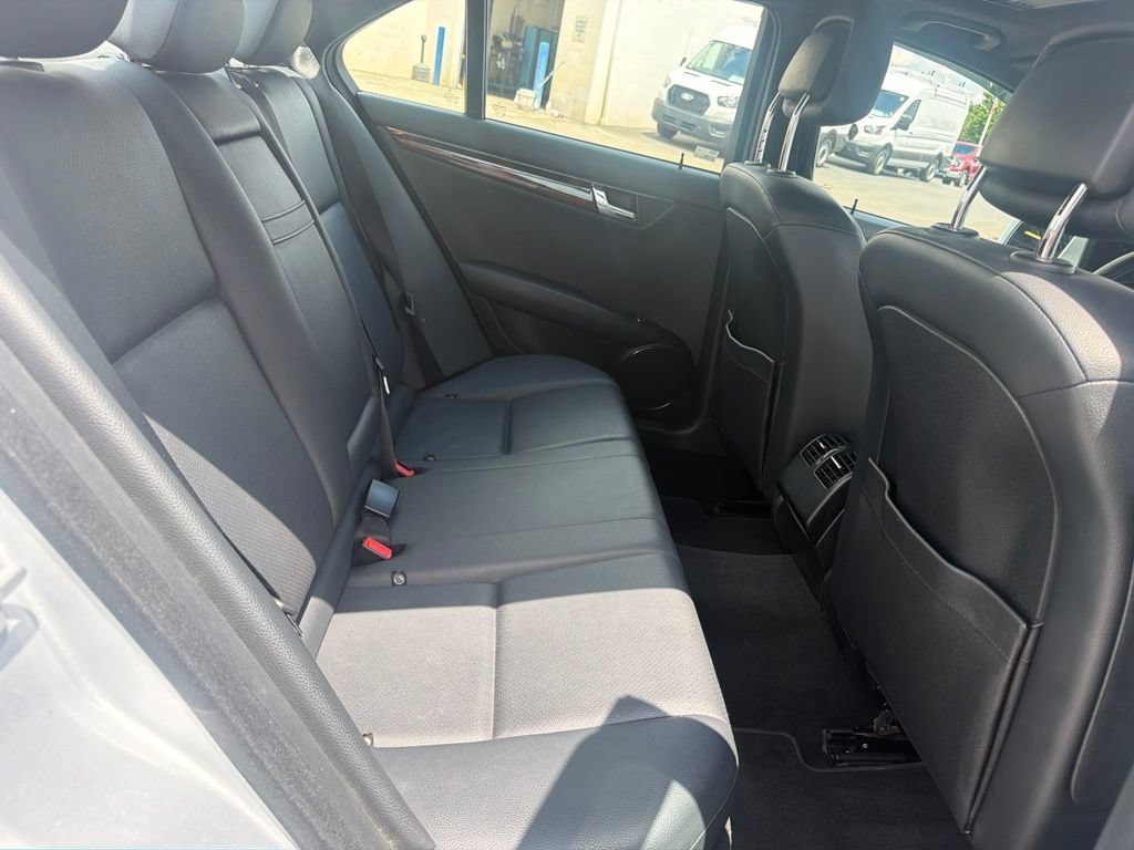 Used 2011 Mercedes-Benz C 300 4MATIC Sedan image 43