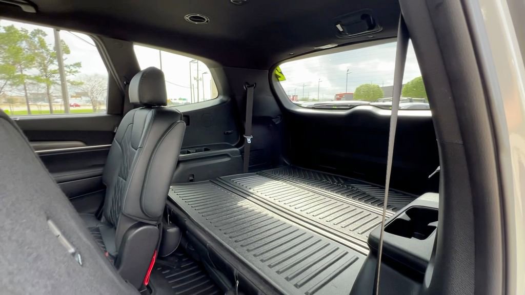 Used 2023 Kia Telluride EX X-Line image 36