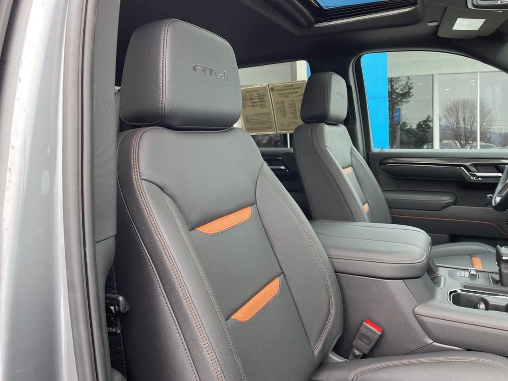 Used 2025 GMC Sierra 1500 AT4 w/ AT4 Premium Package image 28