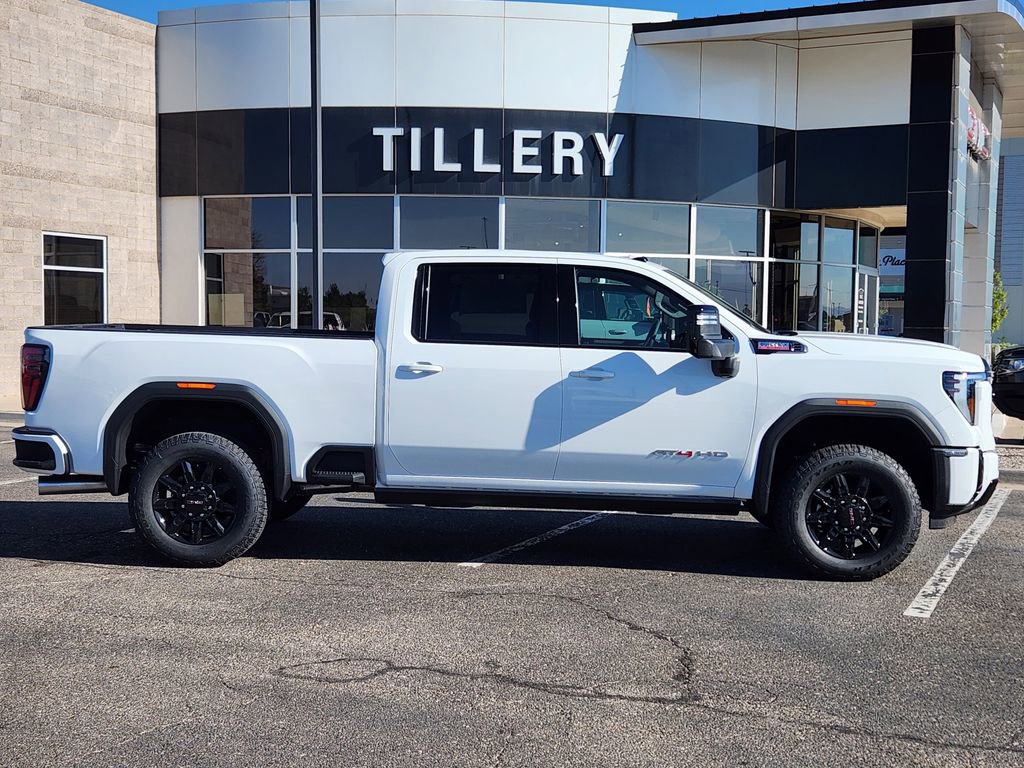 New 2025 GMC Sierra 2500 AT4 w/ AT4 Premium Plus Package