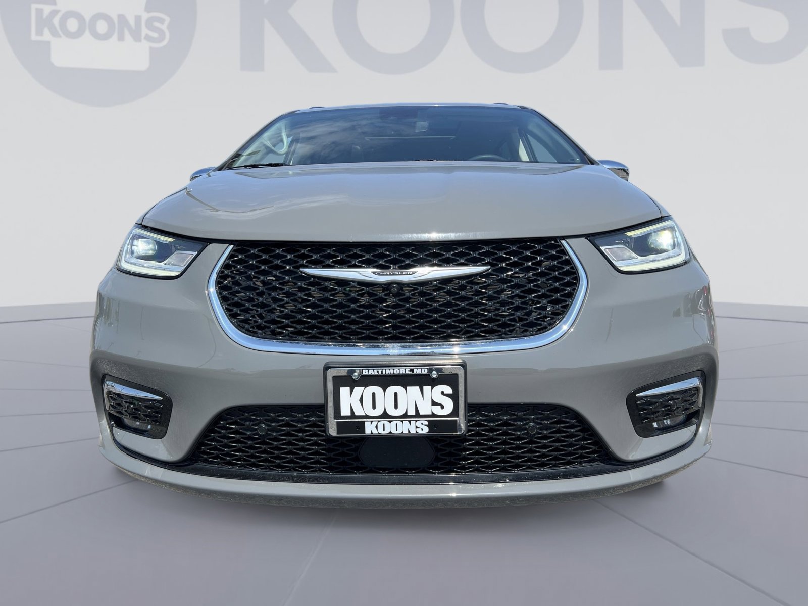Used 2022 Chrysler Pacifica Limited AWD/4WD image 19
