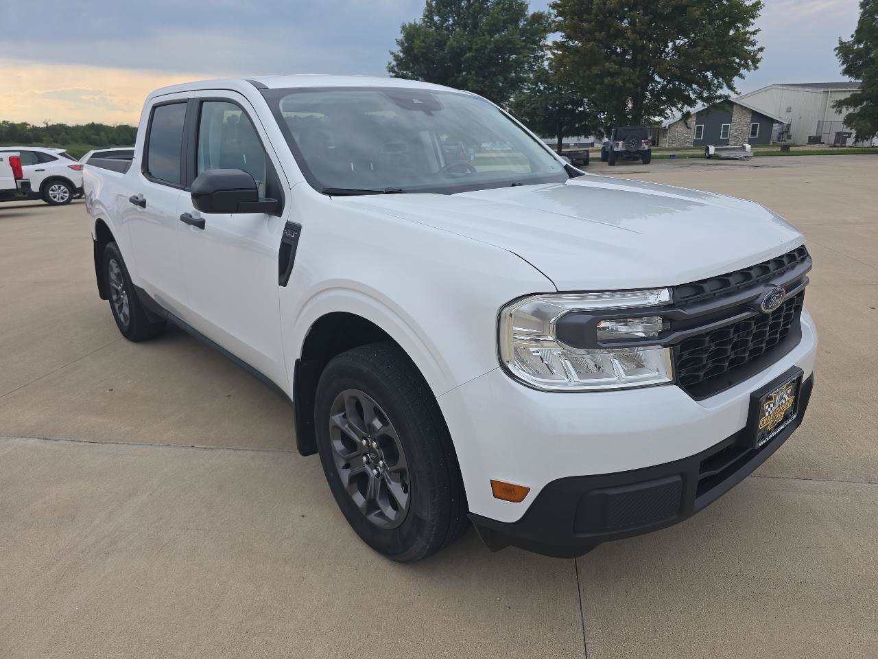 Used 2024 Ford Maverick XLT w/ XLT Luxury Package AWD/4WD image 8