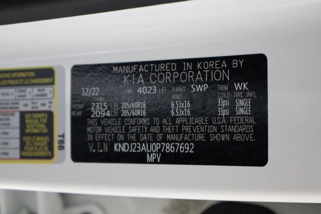 Used 2023 Kia Soul LX FWD image 37