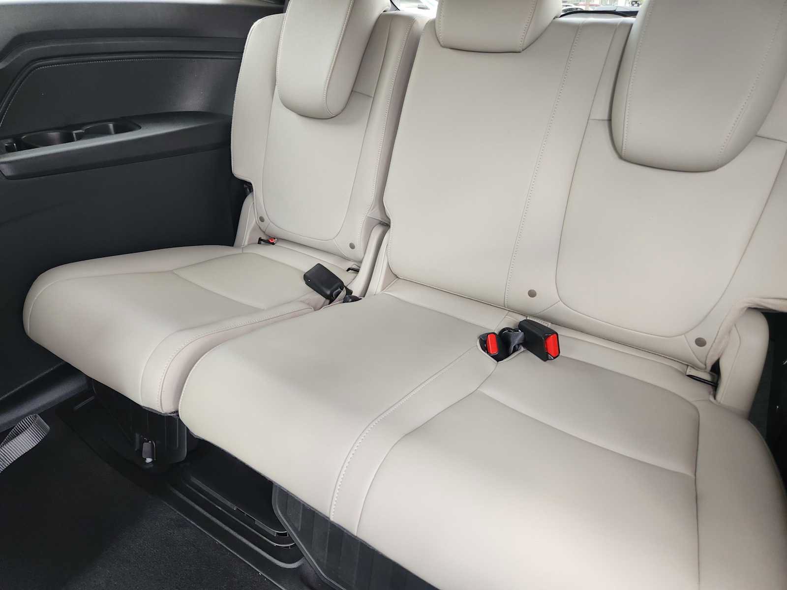 Certified 2026 Honda Odyssey EX-L image 30