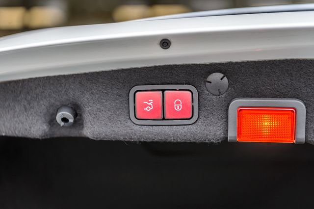 Used 2018 Mercedes-Benz C 43 AMG C43 AMG - WHITE - PANO ROOF - image 12