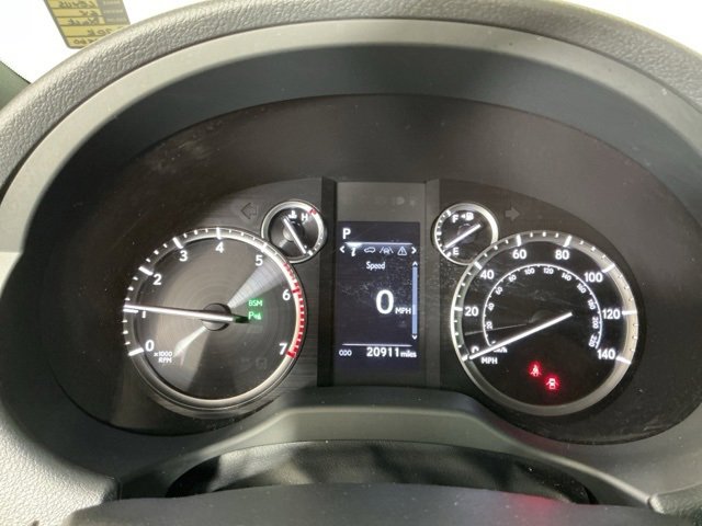 Used 2023 Lexus GX 460 Premium image 17