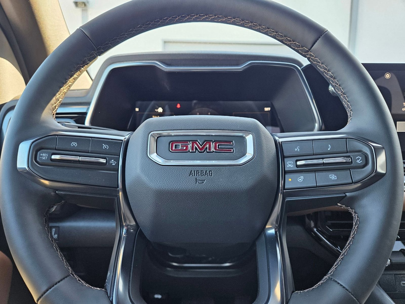 New 2026 GMC Canyon AT4 w/ AT4 Premium Package AWD/4WD image 12