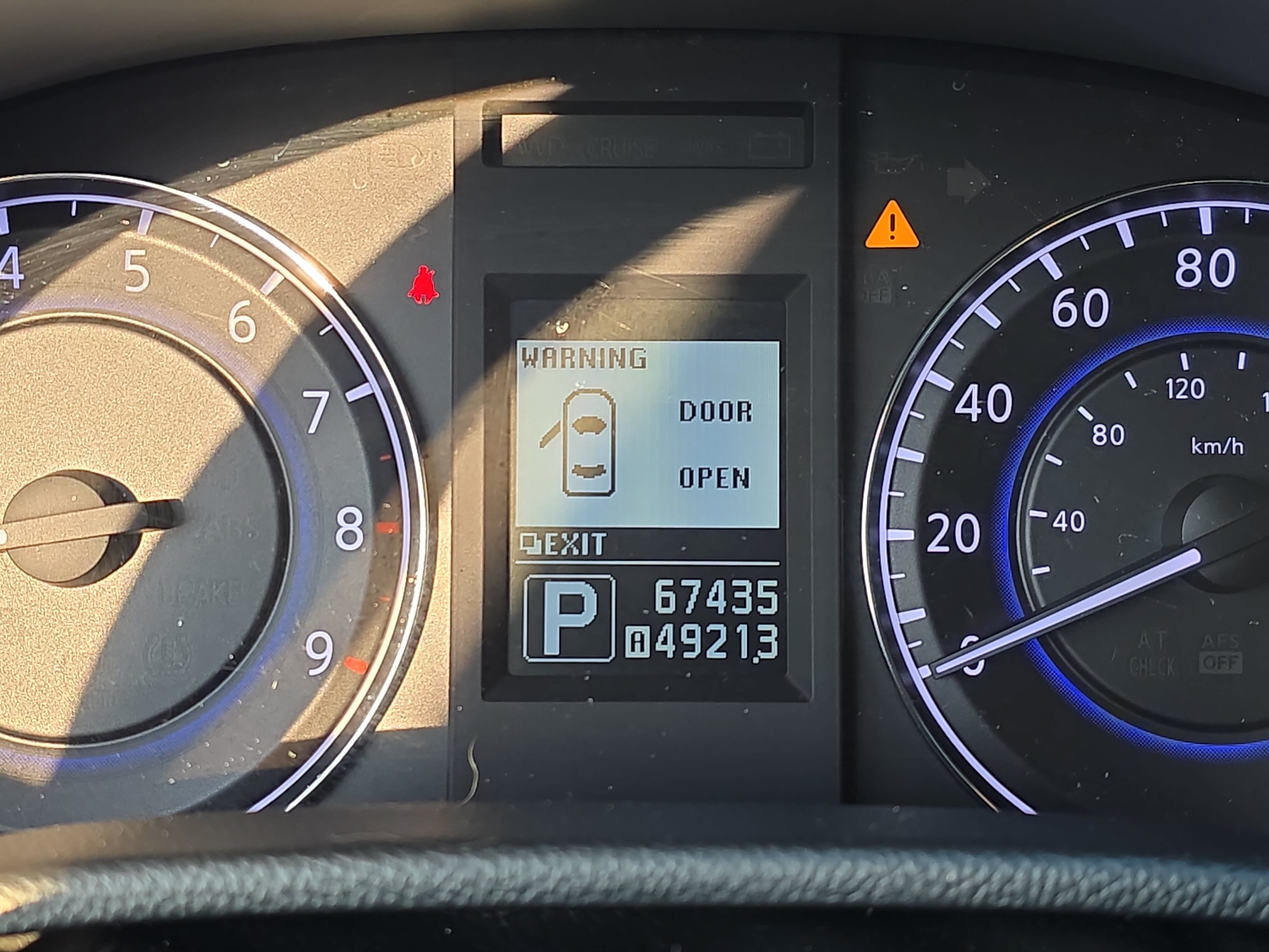 Used 2015 INFINITI Q40 w/ Navigation Package RWD image 16