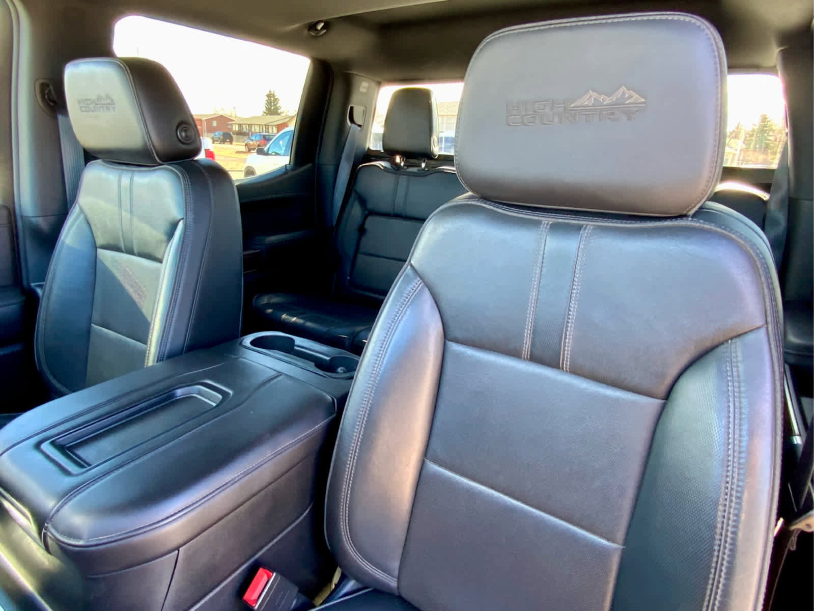 Used 2019 Chevrolet Silverado 1500 High Country image 25