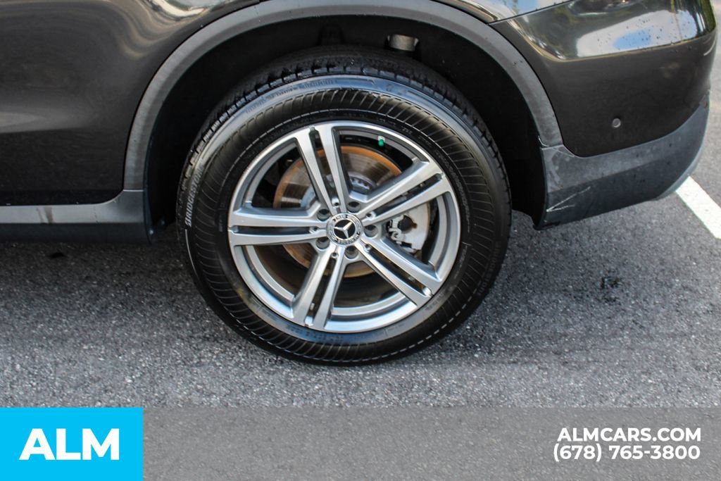 Used 2021 Mercedes-Benz GLC 300 4MATIC w/ Premium Package image 15