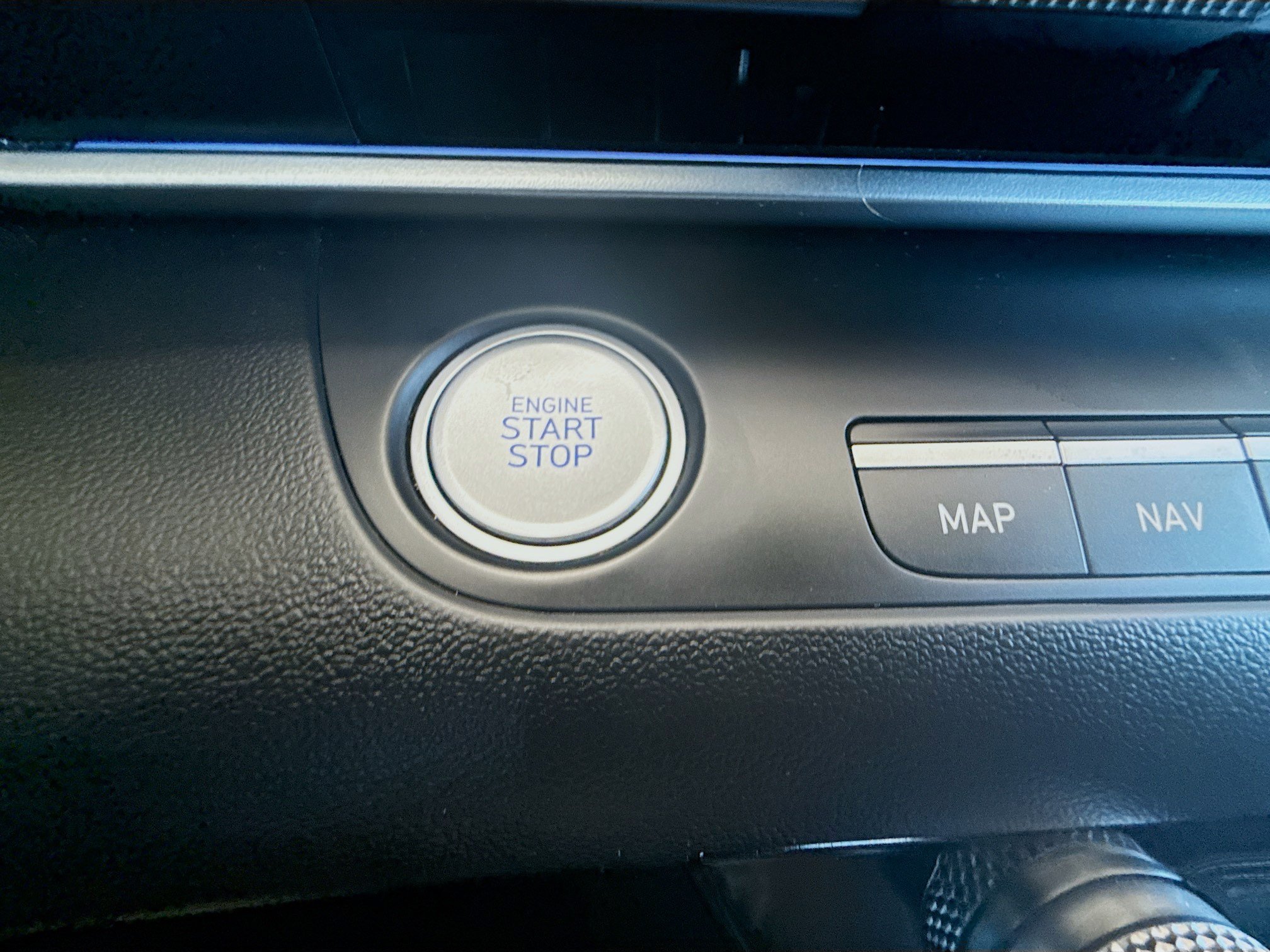 Used 2025 Hyundai Elantra Sport FWD image 36