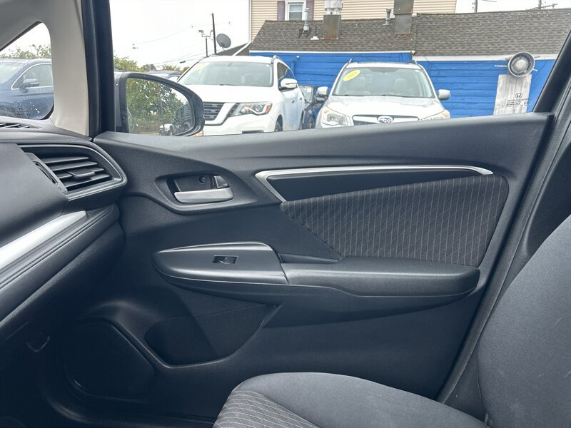 Used 2018 Honda Fit EX image 13