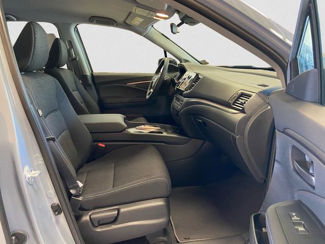 Certified 2025 Honda Ridgeline Sport image 15