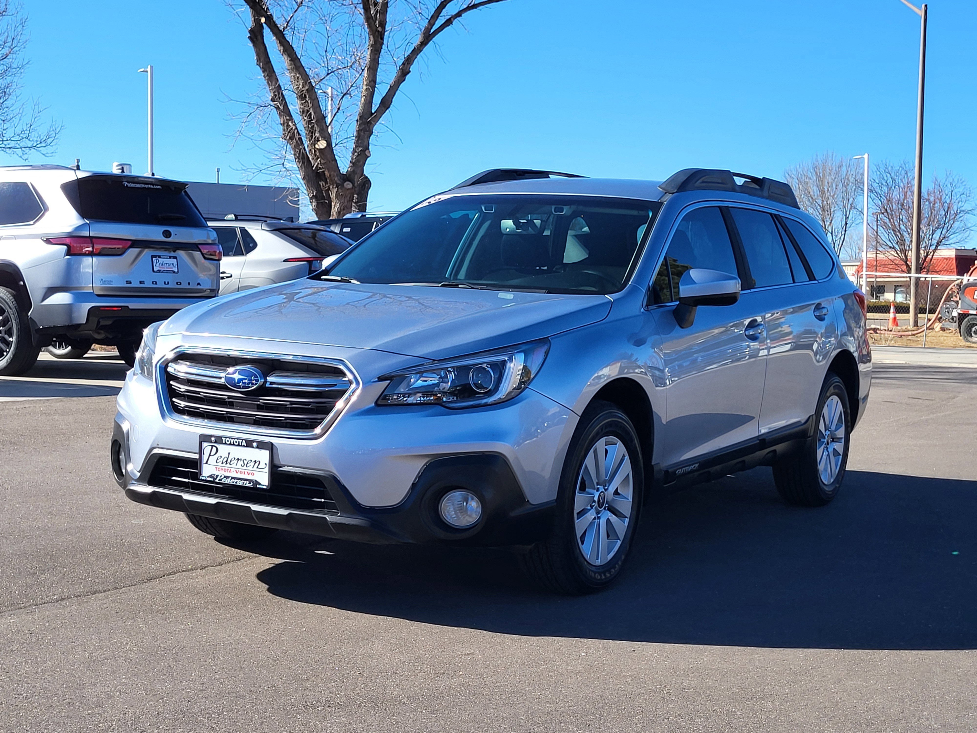 Used 2019 Subaru Outback 2.5i Premium image 3
