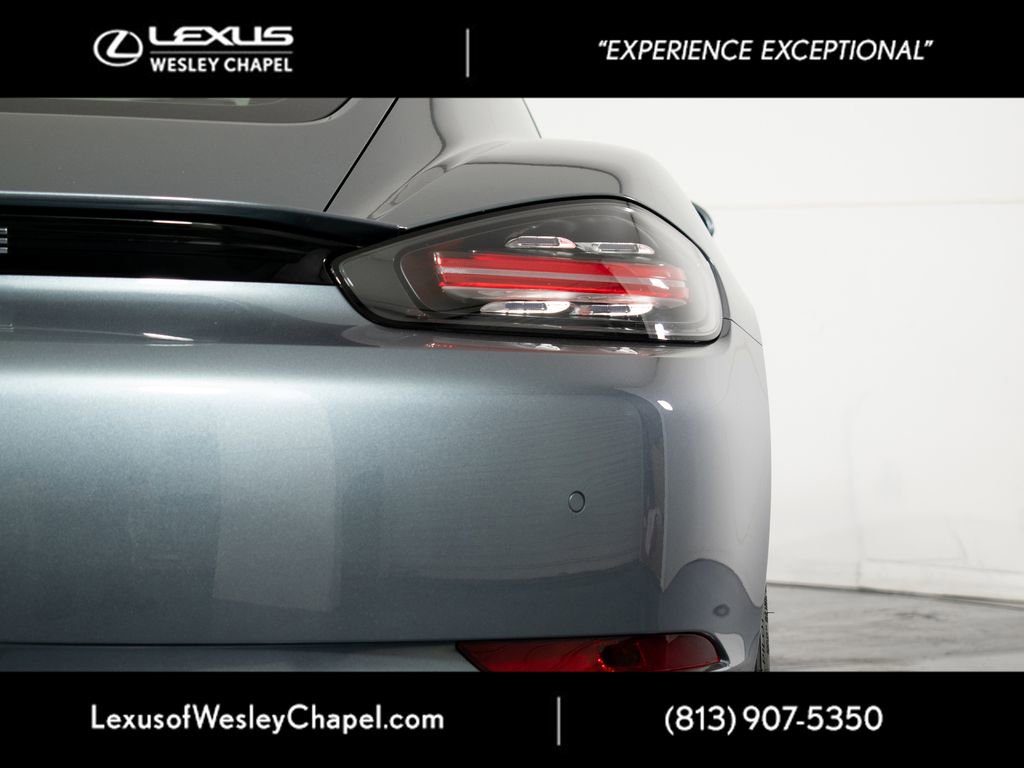 Used 2025 Porsche 718 Cayman RWD image 8