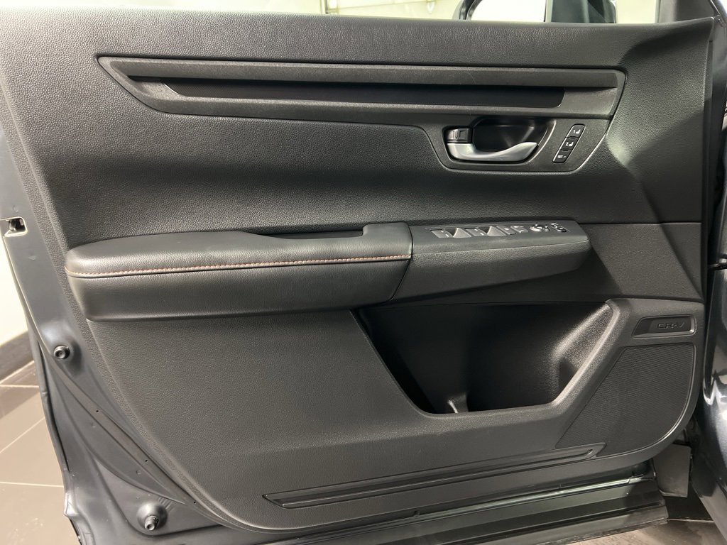 Used 2025 Honda CR-V Sport-L image 29