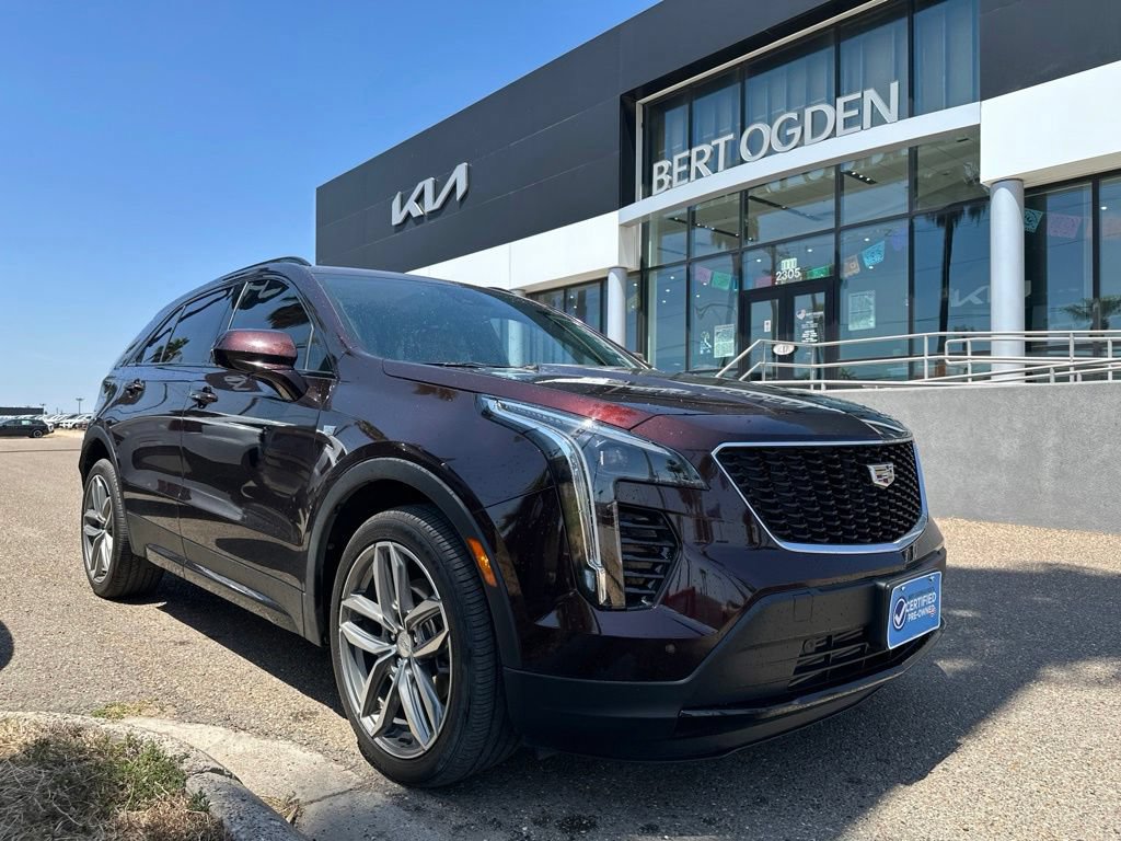 Used 2020 Cadillac XT4 Sport FWD image 1