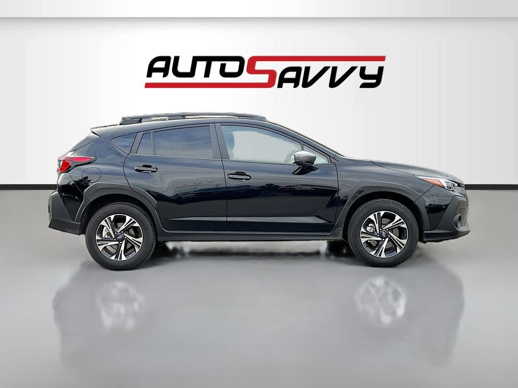 Used 2025 Subaru Crosstrek 2.0i Premium image 8