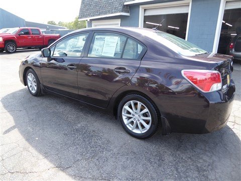 Used 2012 Subaru Impreza 2.0i Premium w/ All-Weather Pkg image 8