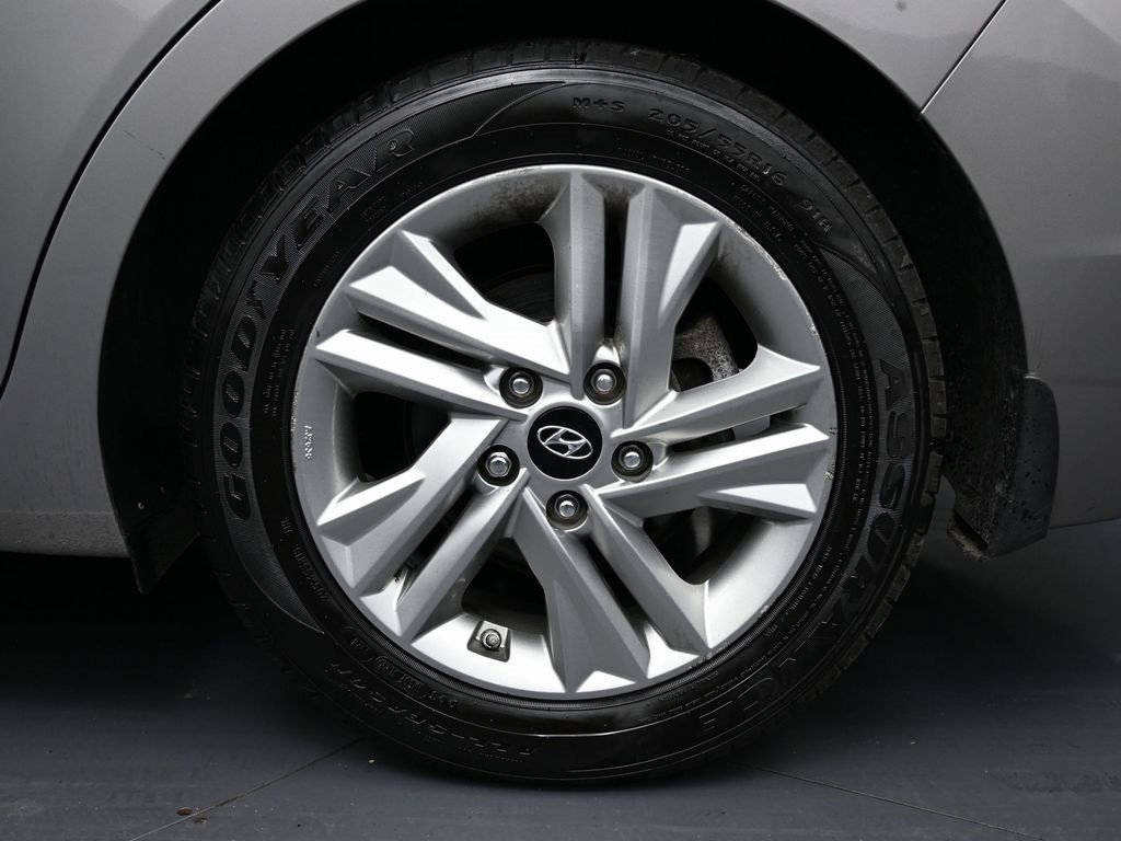 Used 2020 Hyundai Elantra Value Edition w/ Cargo Package (C1) image 11