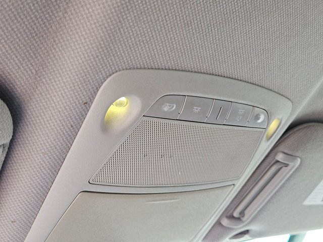 Used 2015 Nissan Sentra SV FWD image 13